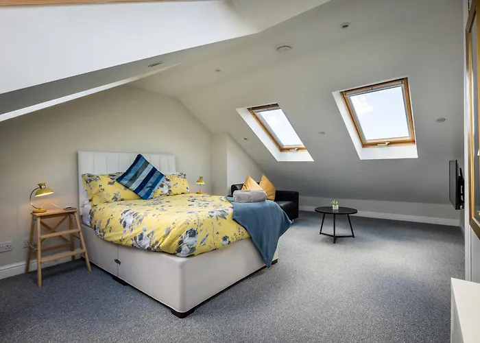 Stylish Urban Retreat- Fast Wifi & Private Ensuite Appartement Bristol