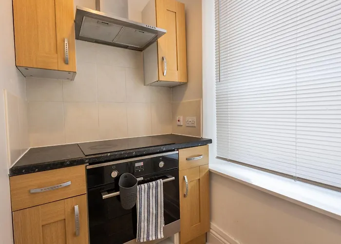 Appartement Stylish Urban Retreat- Fast Wifi & Private Ensuite *